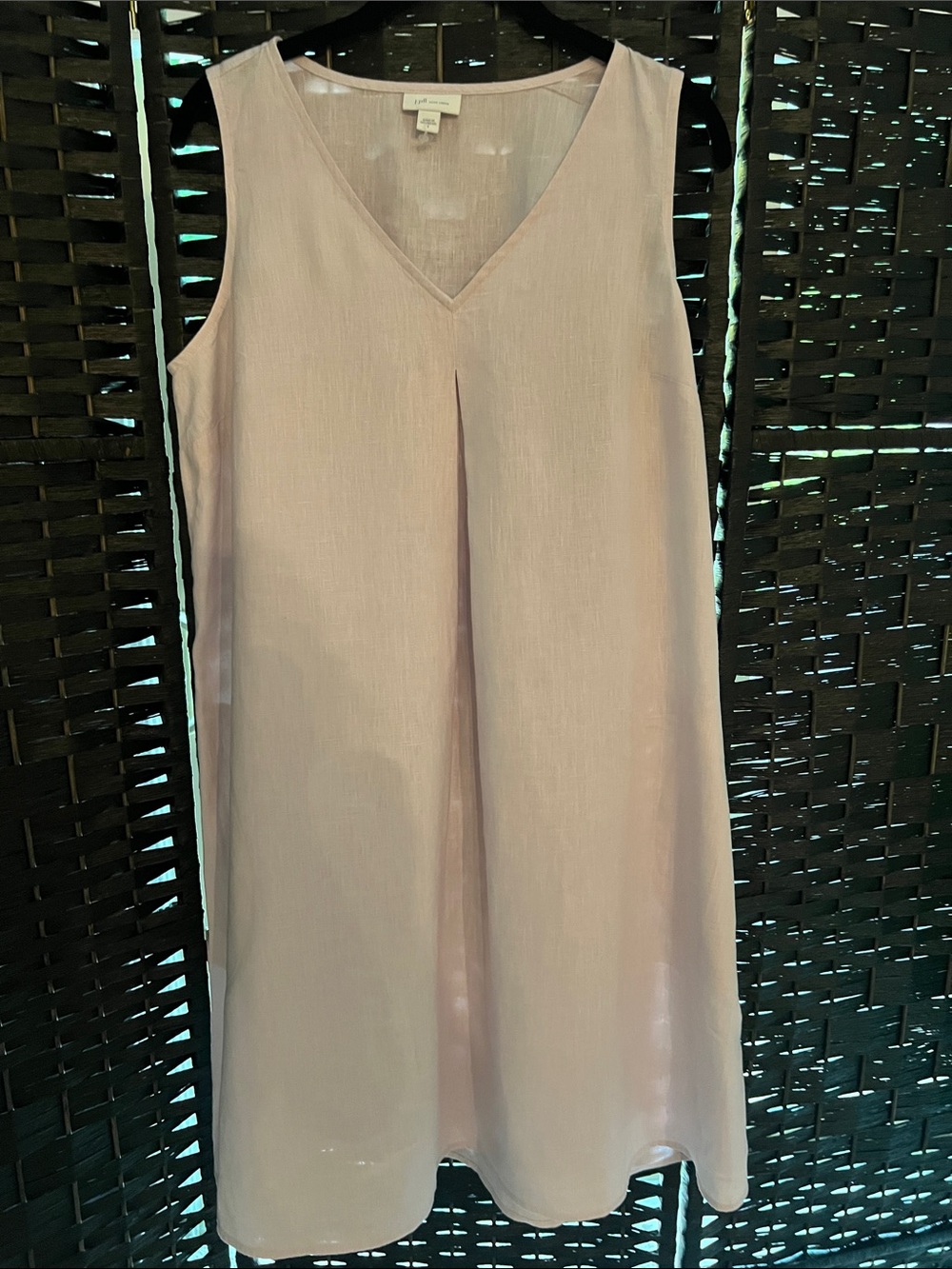 J. Jill Love Linen Sleeveless V-Neck Shift Dress in Light Lavender
